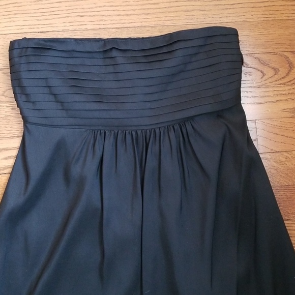 Banana Republic strapless silk dress. Size 4 - Picture 2 of 4